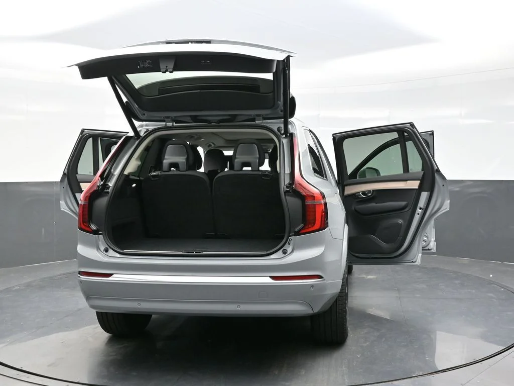 New 2026 Vapour Grey Volvo Core image 59
