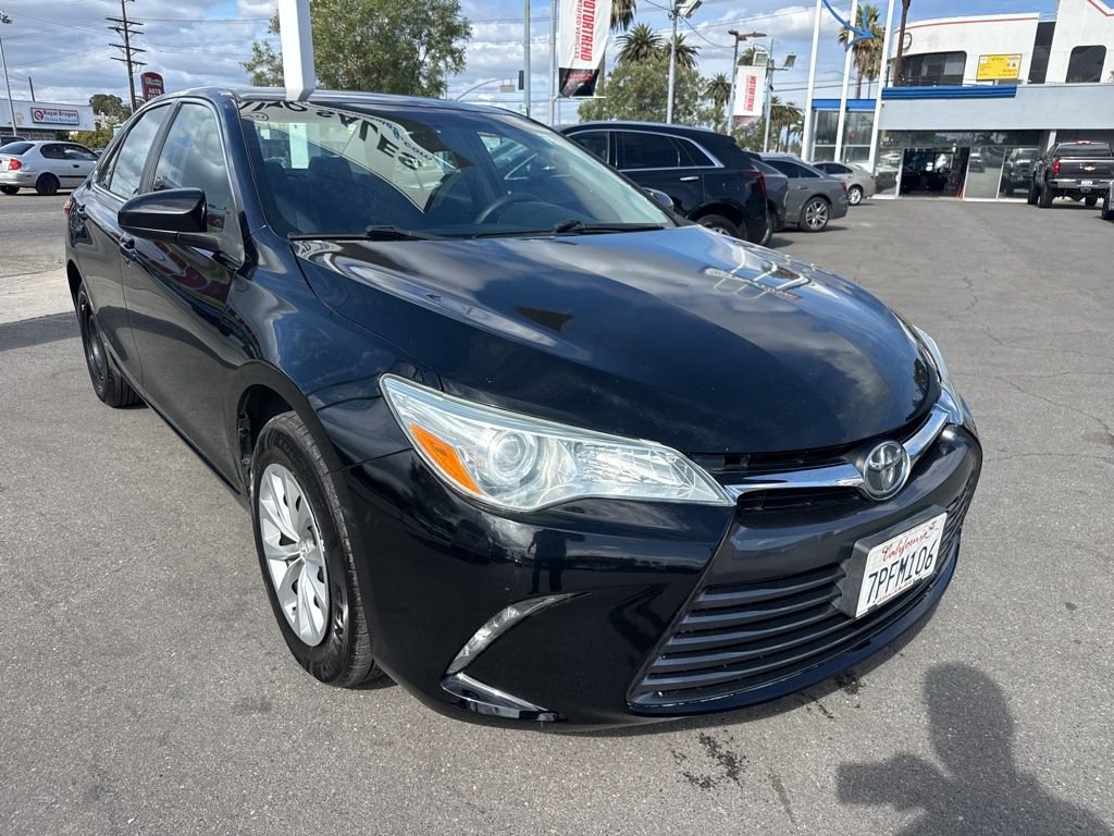 2016 Toyota Camry 2.5 Auto LE's photo