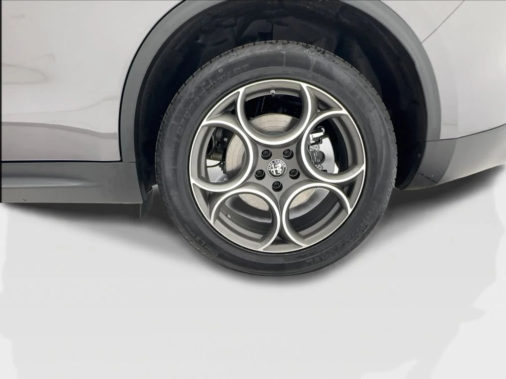 New 2026 Gray Alfa Romeo Base image 14