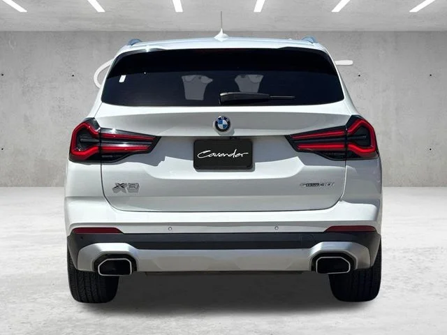 Used 2022 White BMW sDrive30i image 16