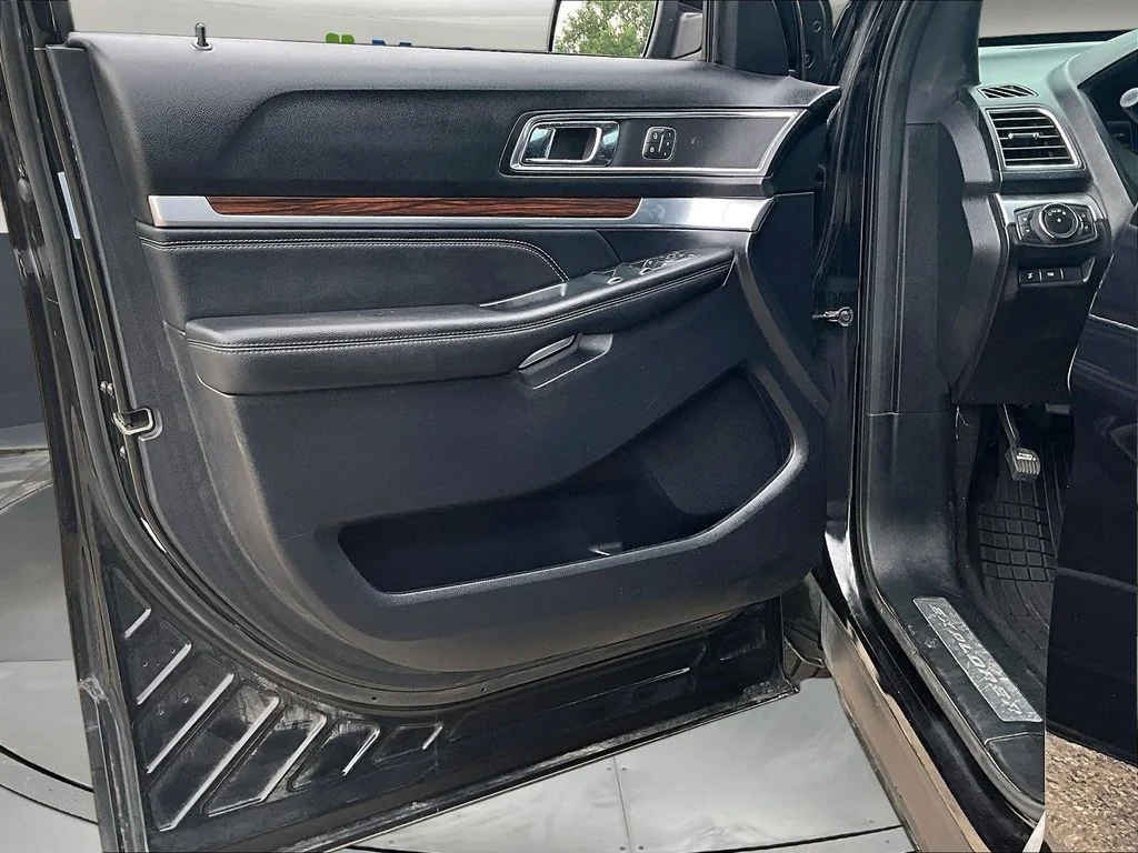 Certified Used 2019 Black Ford Limited image 23