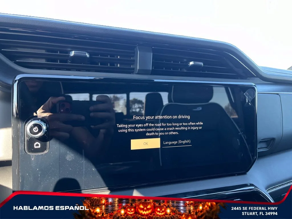 New 2026 Sterling Metallic GMC AT4X image 32
