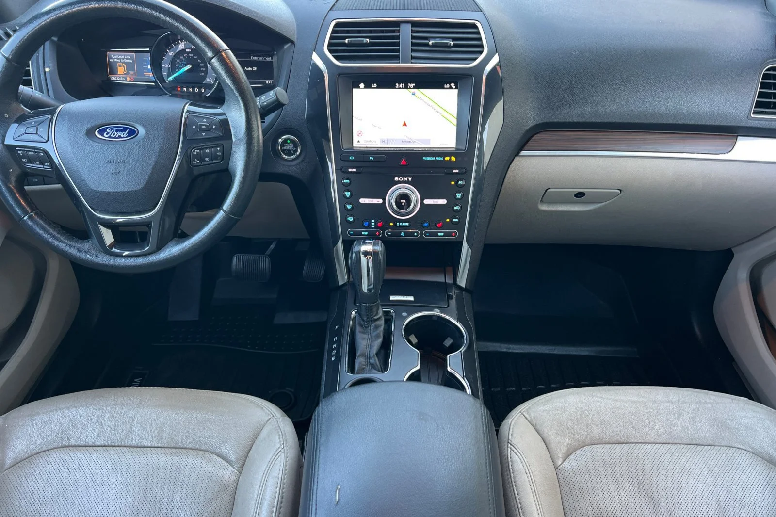 Used 2019 White Ford Limited image 13