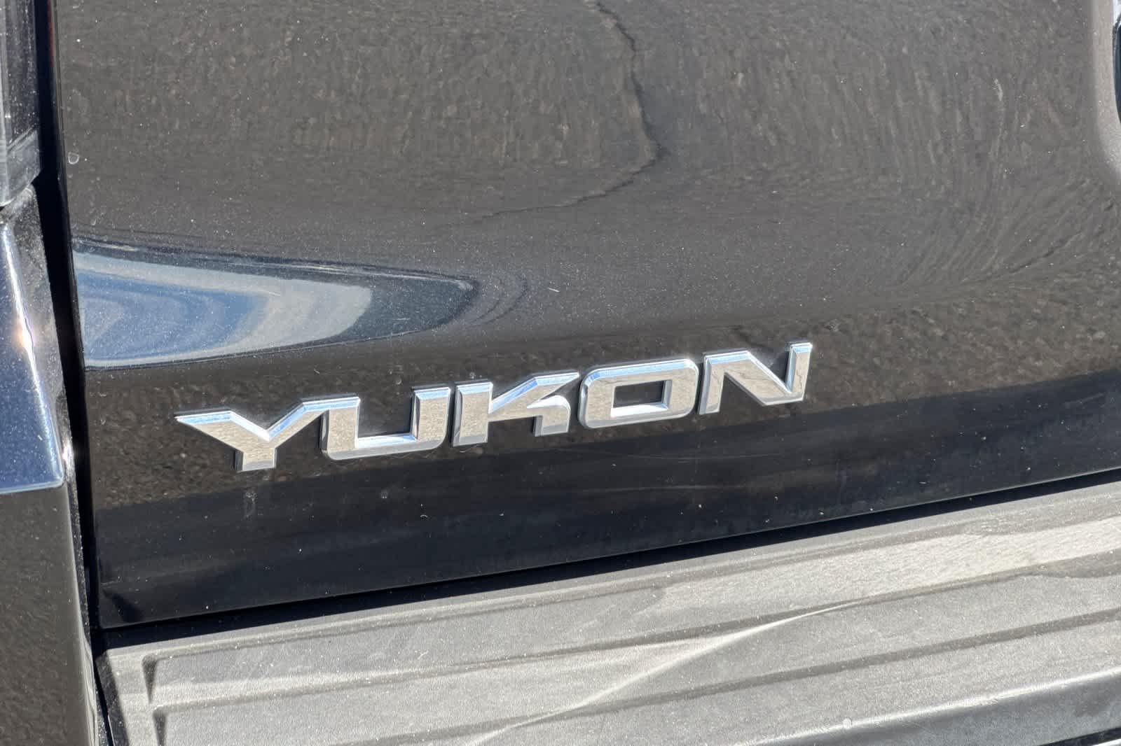 Used 2016 Onyx Black GMC SLT image 35