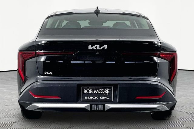 Used 2025 Black Kia LXS image 5