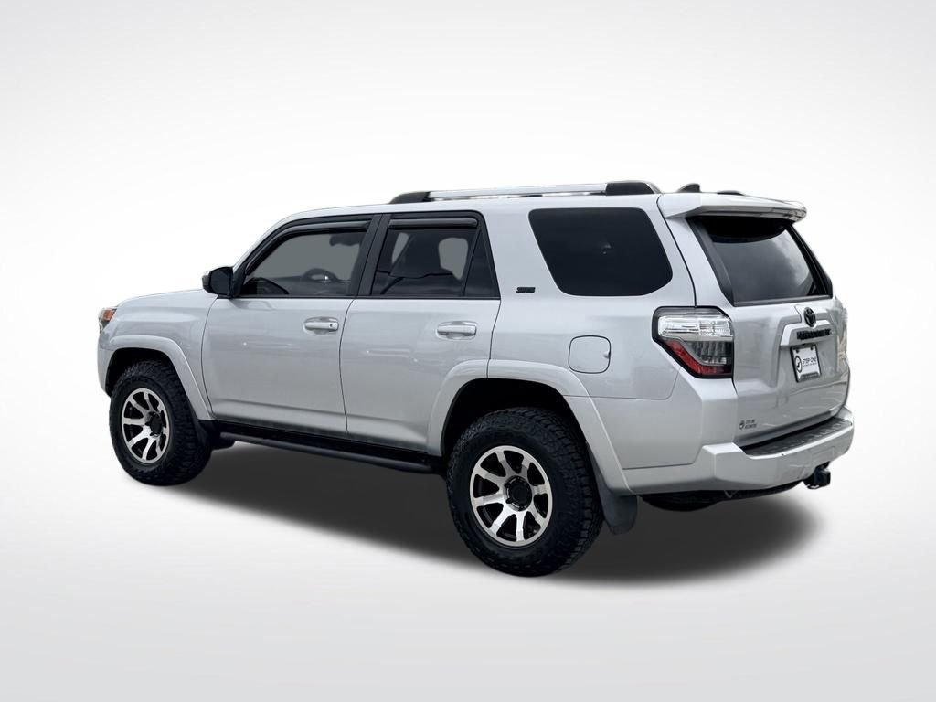 Used 2021 Silver Toyota SR5 image 4