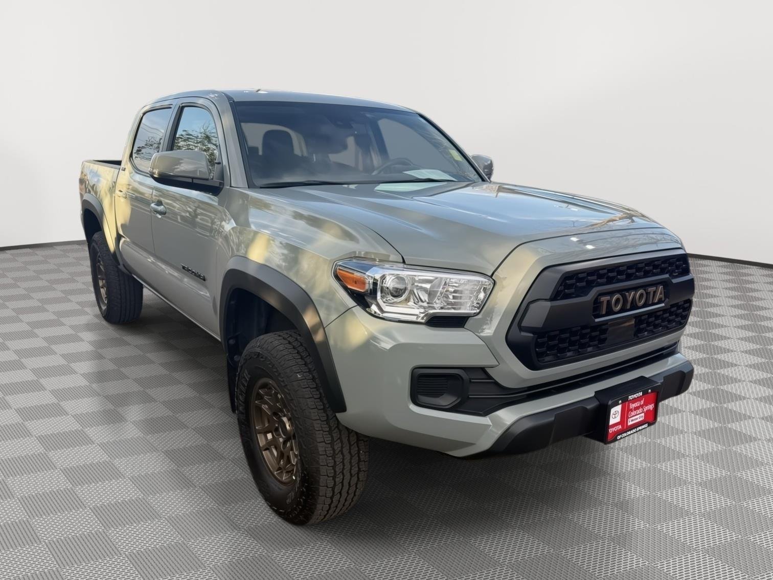 2023 Toyota Tacoma Trail Double Cab 4WD V6 Auto Short Bed's photo