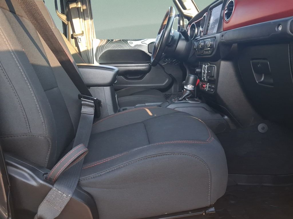 Used 2021 Gray Jeep Rubicon image 33