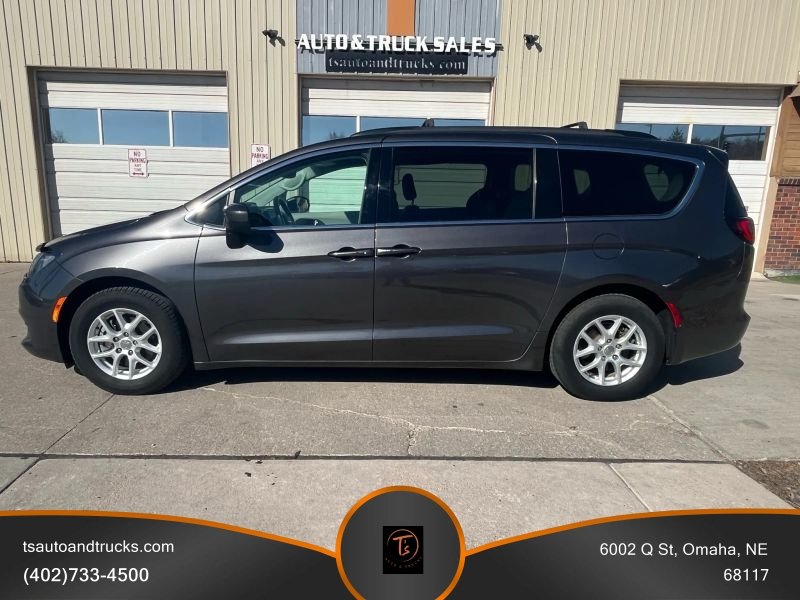 2020 Chrysler Voyager LXI