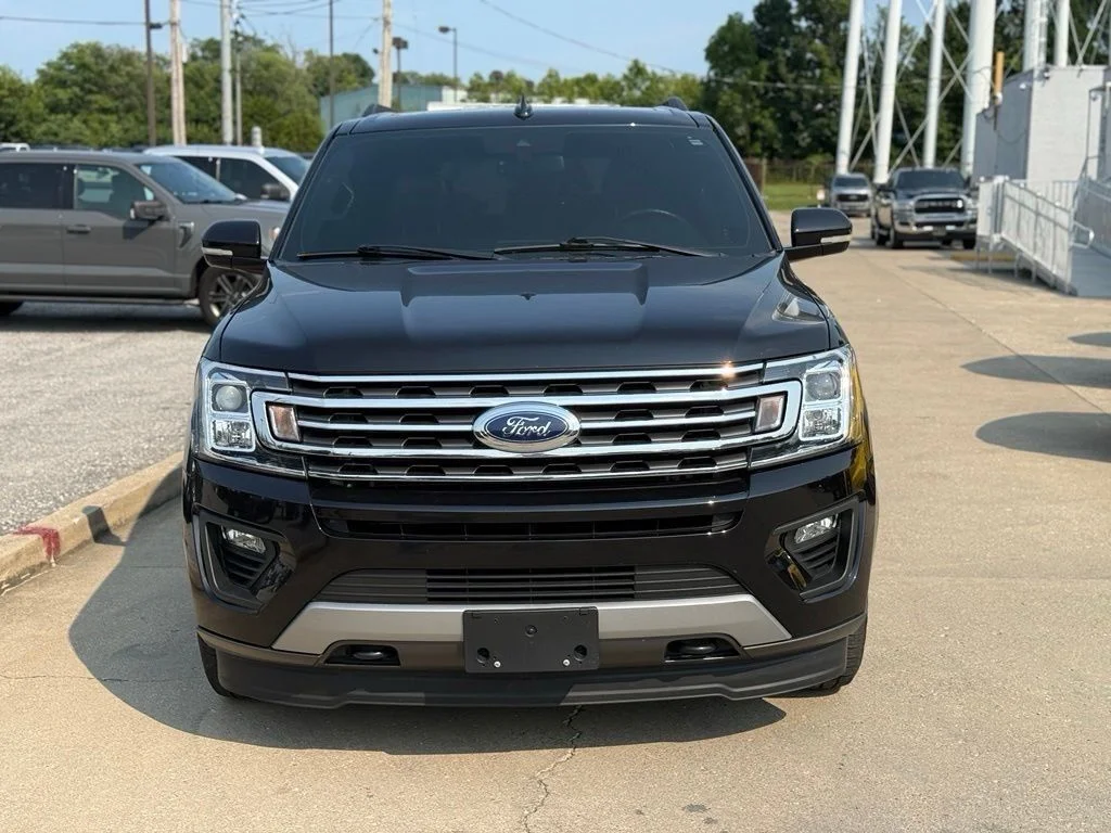 Used 2021 Black Ford XLT image 3
