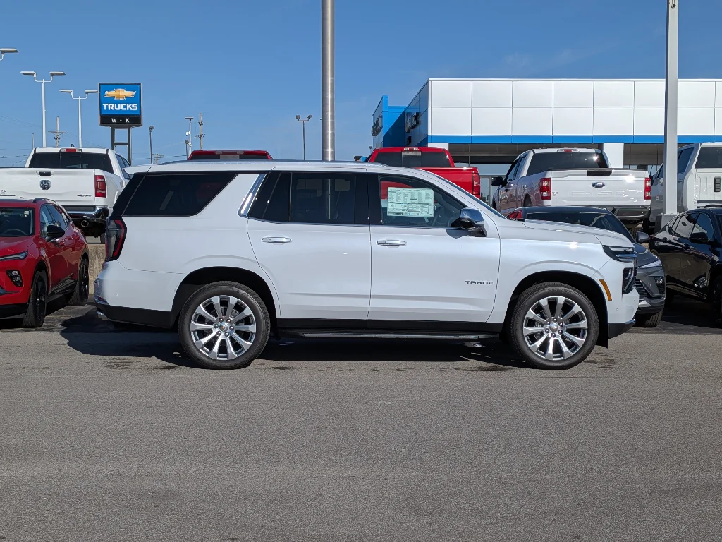 New 2026 Polar White Tricoat Chevrolet Premier image 2