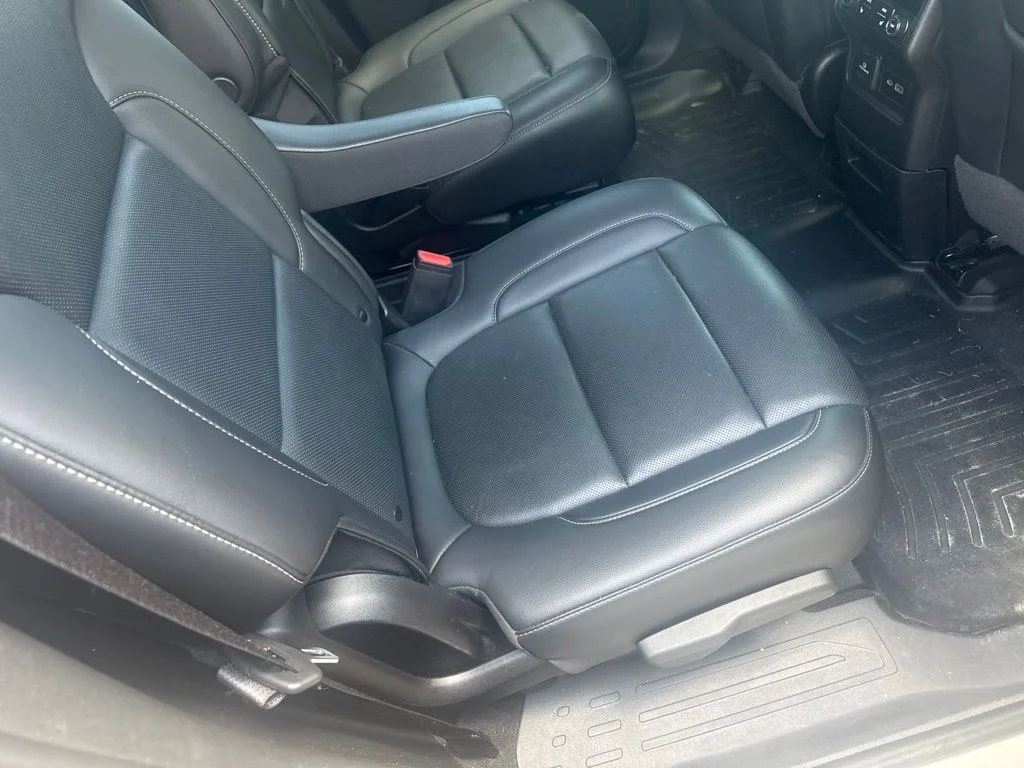 Used 2022 Gray GMC SLT image 13