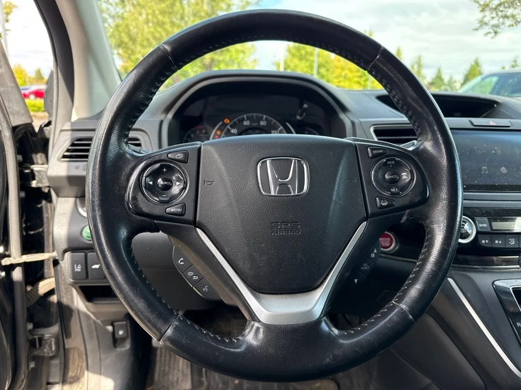 Used 2016 Crystal Black Pearl Honda Touring image 10