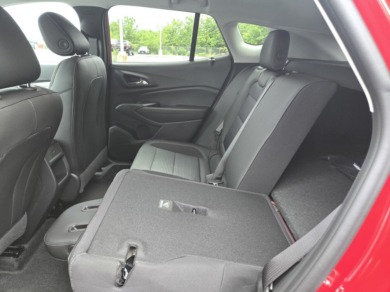2026 Chevrolet Trax LT - Photo 18