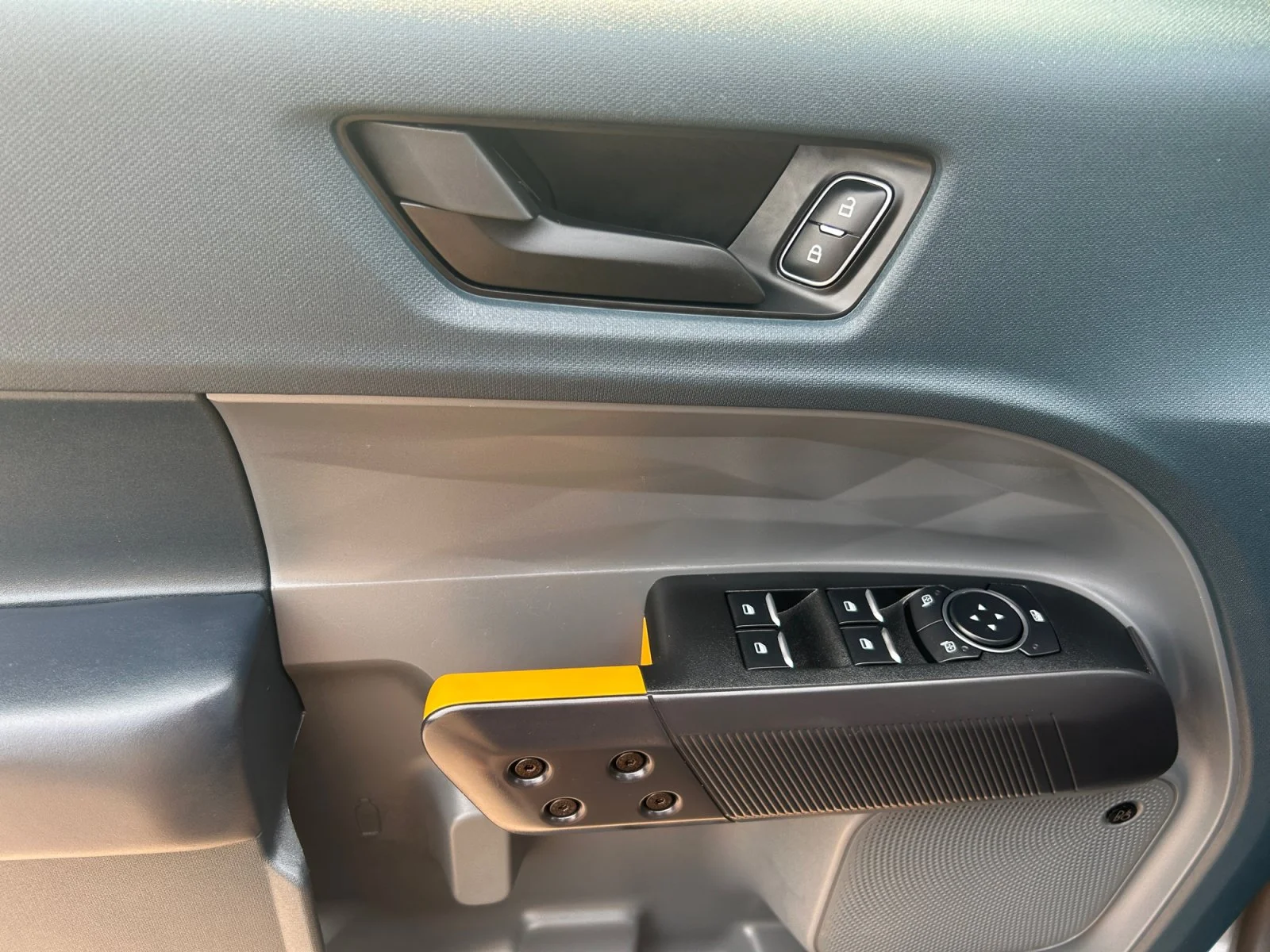 Used 2025 GRAY Ford TREMOR SuperCrew   AWD image 16