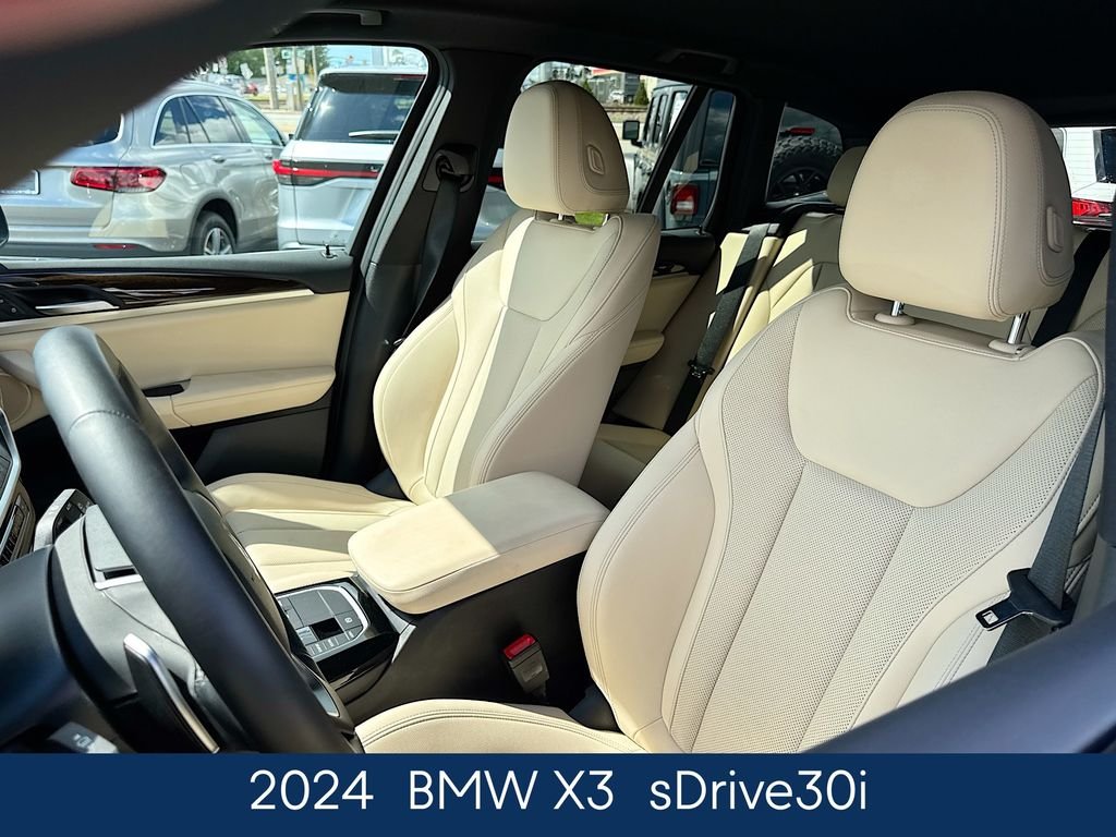 Used 2024 Blue BMW sDrive30i image 8