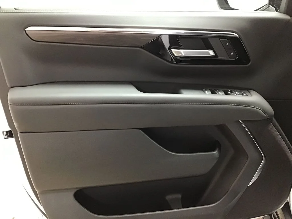 2026 Chevrolet Tahoe LS - Photo 17