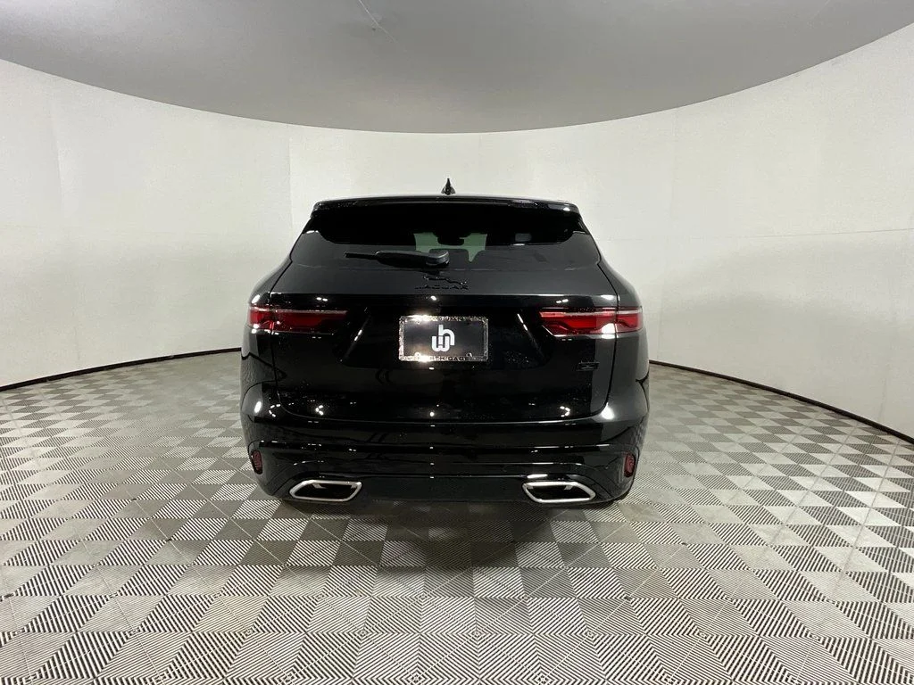New 2026 Santorini Black Metallic Jaguar P400 R-Dynamic S image 7