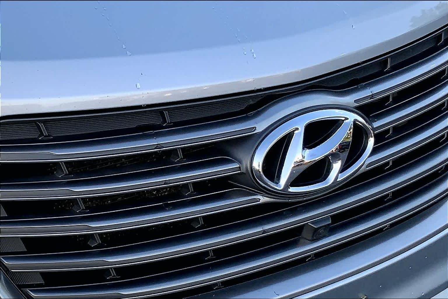Used 2017 Circuit Silver Hyundai Limited Ultimate image 29