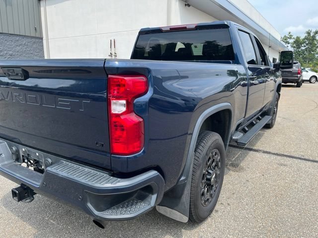 Used 2021 Northsky Blue Metallic Chevrolet LT image 3