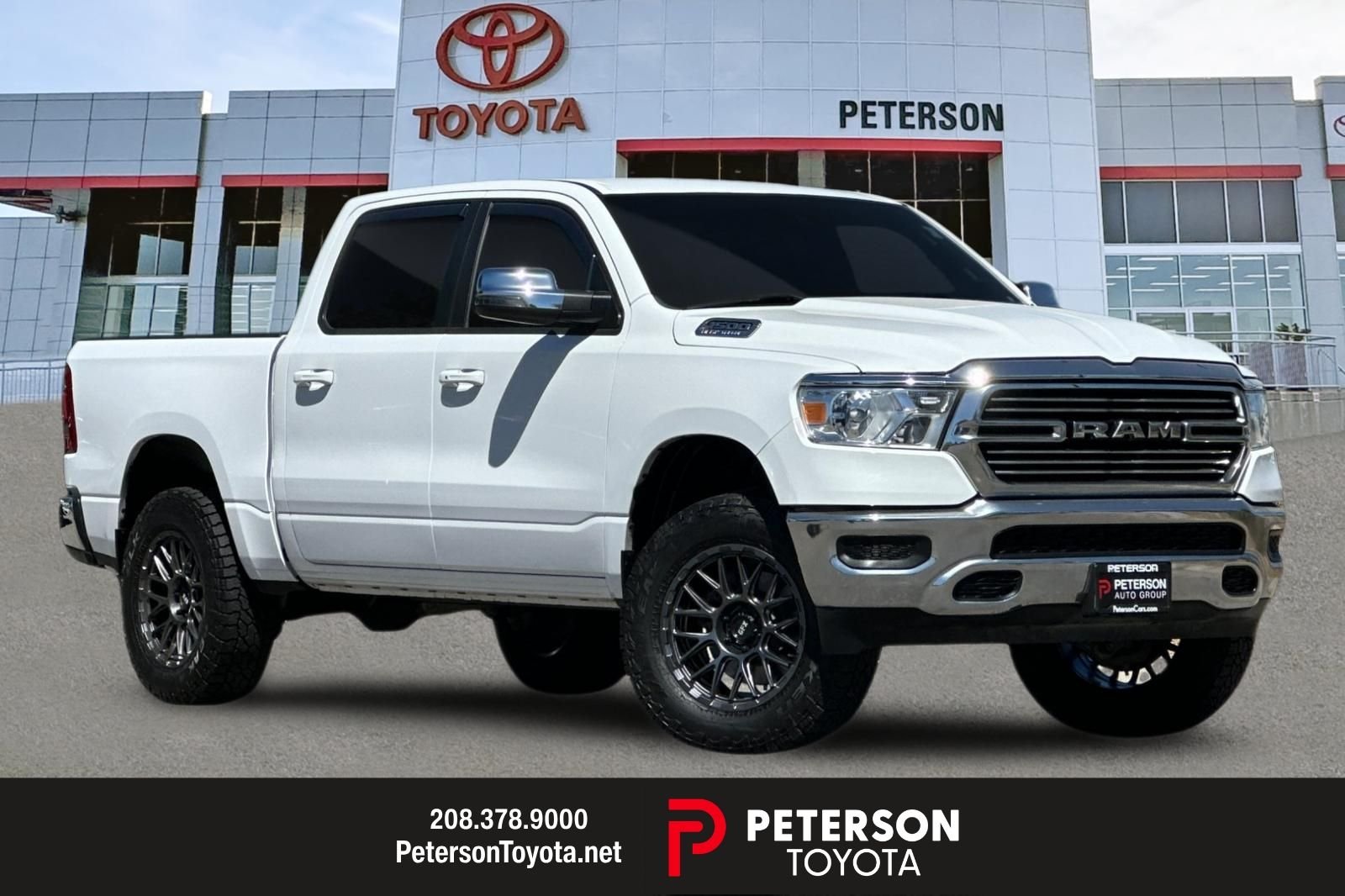 2024 RAM 1500 Laramie 4x4 Crew Cab 5'7's photo