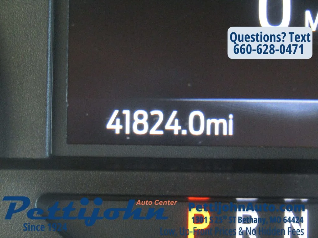 Used 2022 Black Metallic Ford XLT image 25