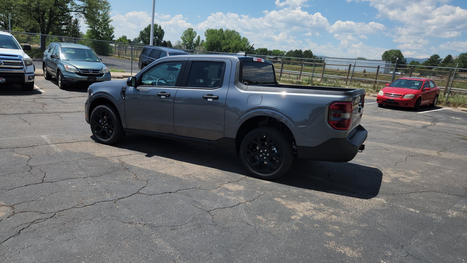 New 2026 Carbonized Gray Metallic Ford XLT image 5