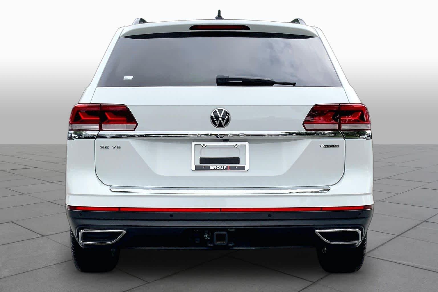 Used 2023 Pure White Volkswagen 3.6L V6 SE w/Technology image 5