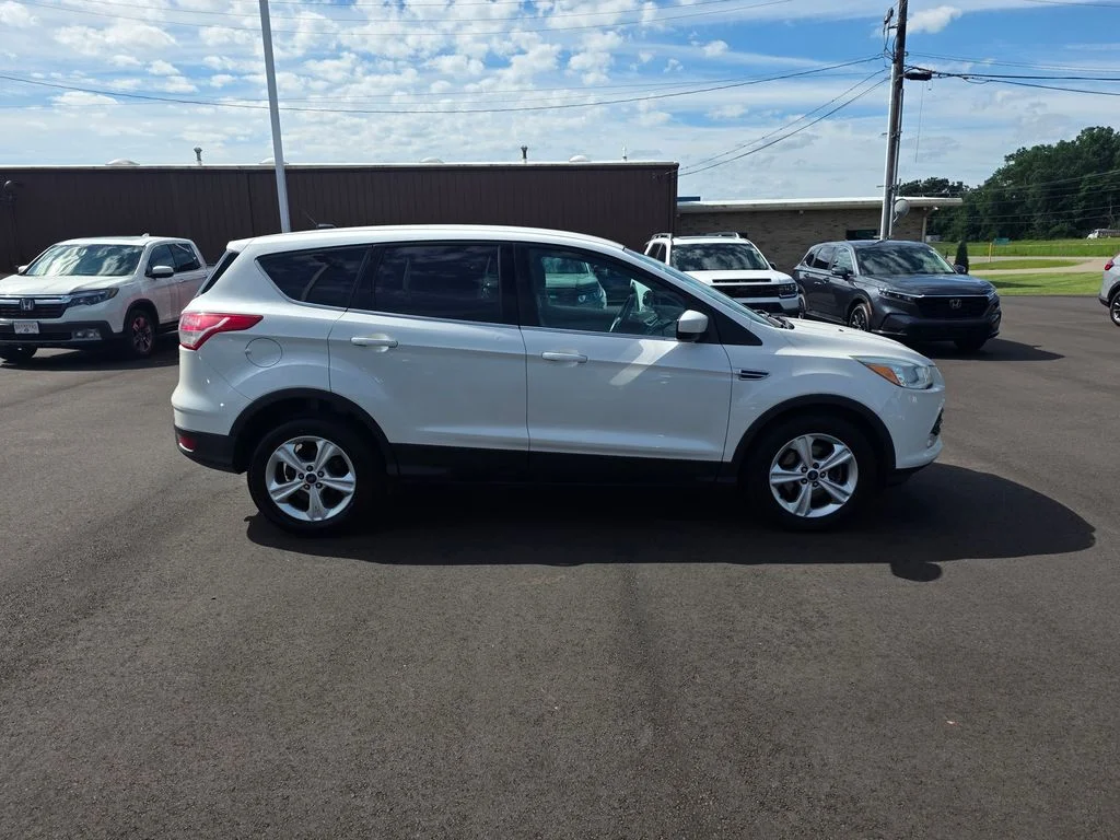 Used 2014 Ford Escape SE with VIN 1FMCU0G98EUA83579 for sale in Dover, OH