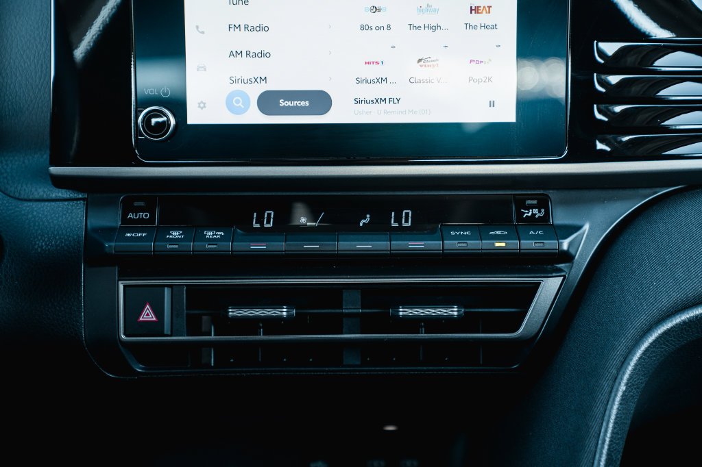 Certified Used 2025 Ice Toyota LE image 21