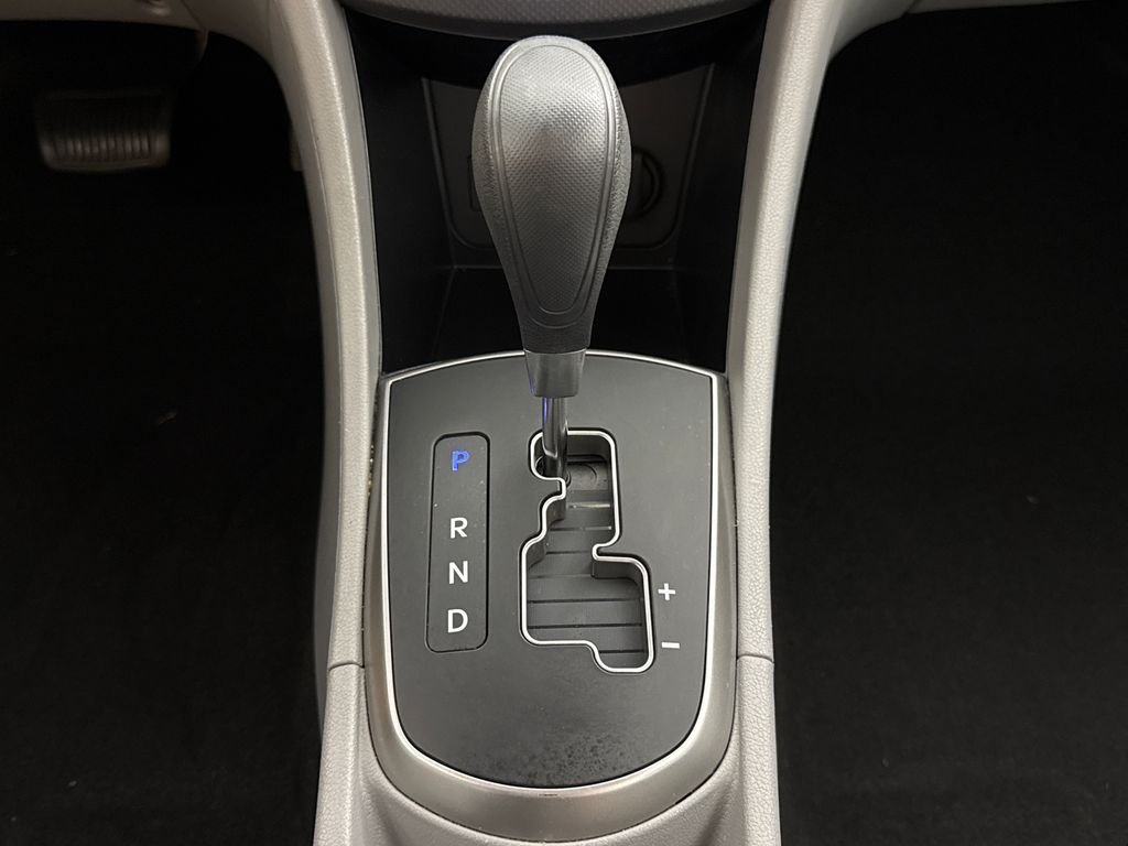 2016 Hyundai Accent SE - Photo 14