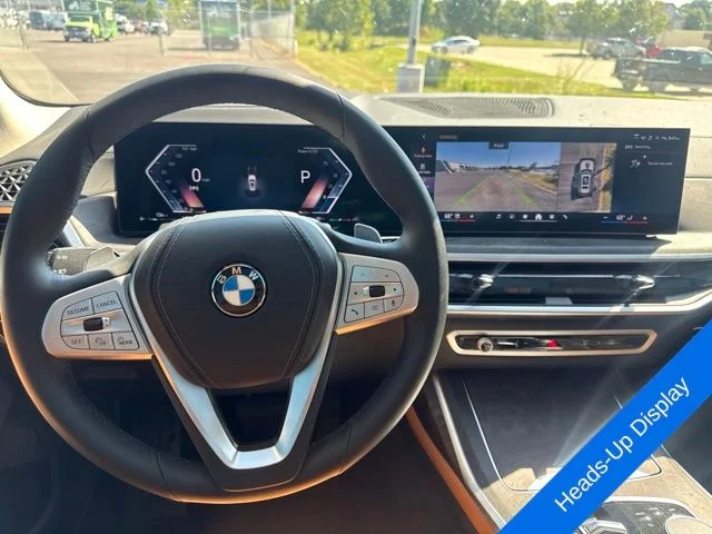 Used 2025 Alpine White BMW xDrive40i image 12