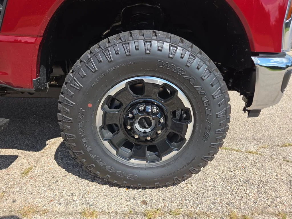 New 2026 Ruby Red Metallic Tinted Clearcoat Ford F-250® King Ranch® image 21