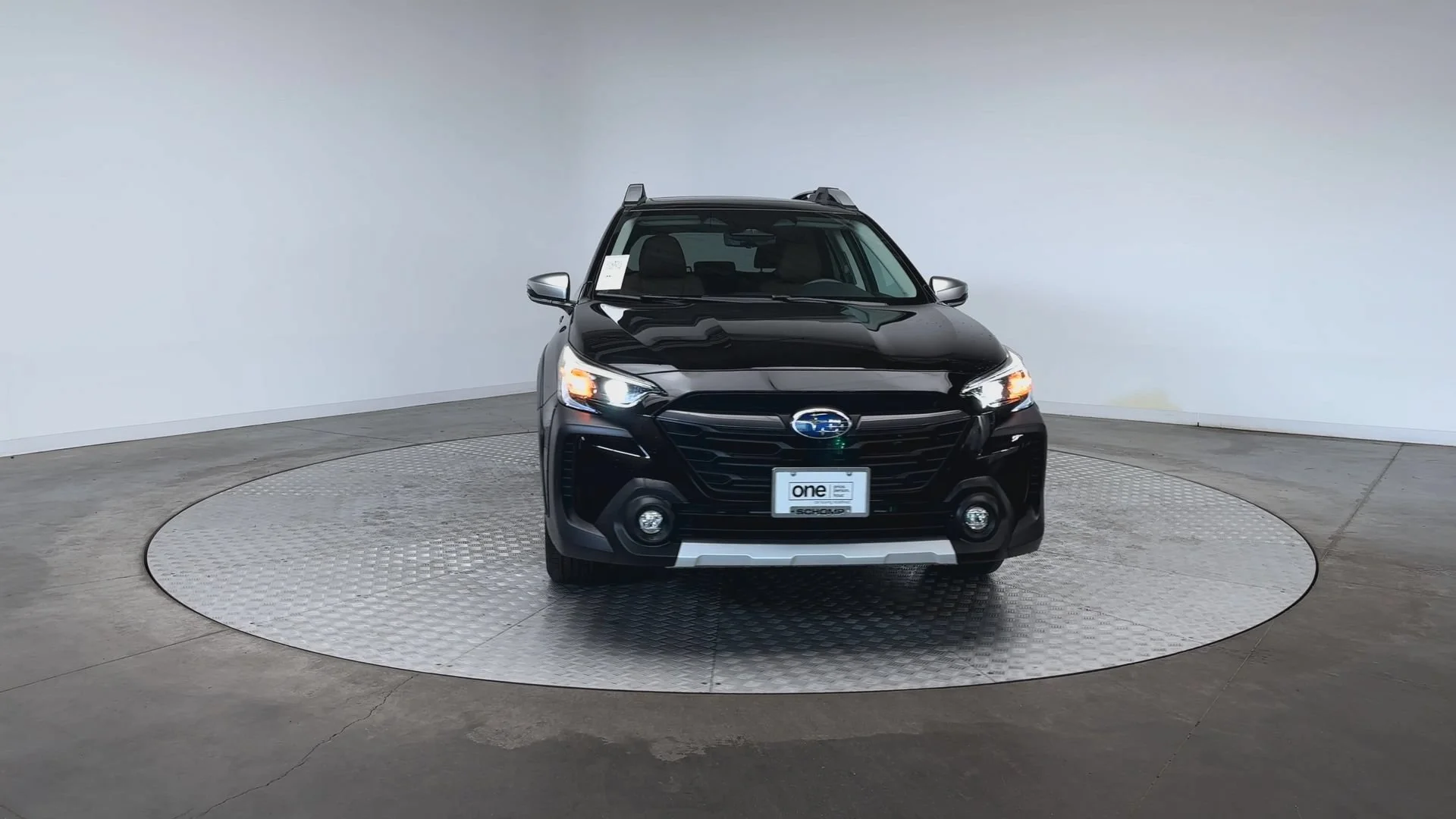 Used 2023 Crystal Black Silica Subaru Touring image 3