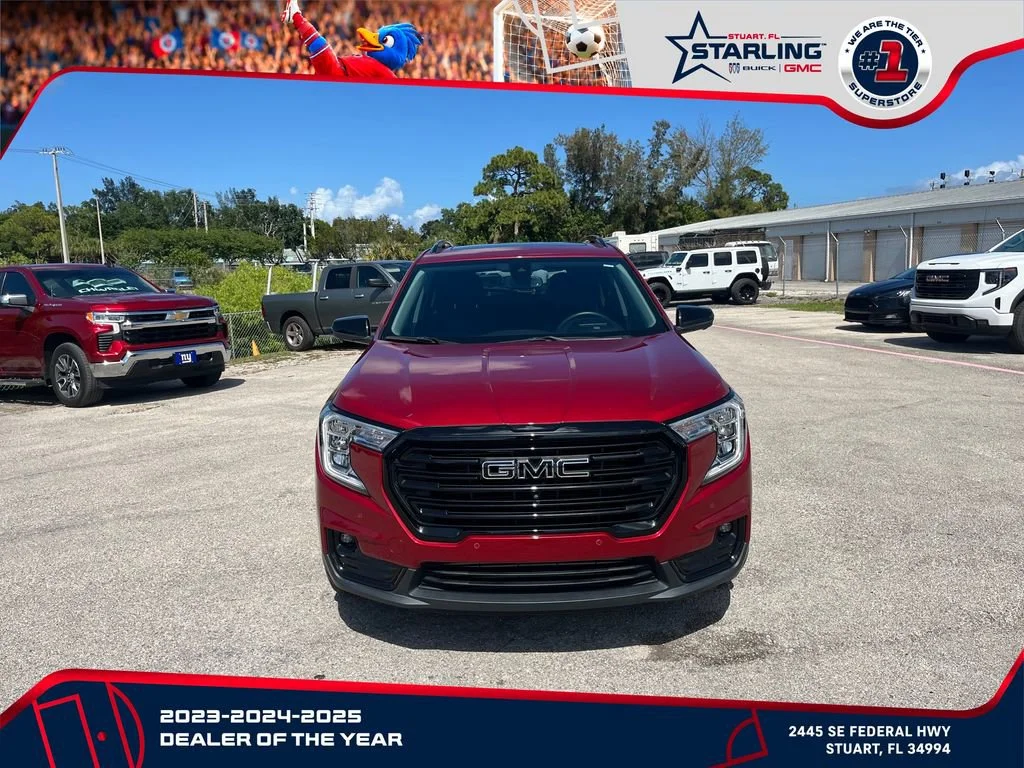 Used 2023 Volcanic Red Tintcoat GMC SLT image 3