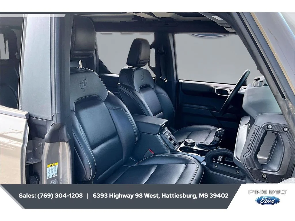 Used 2025 GRAY Ford Badlands image 6