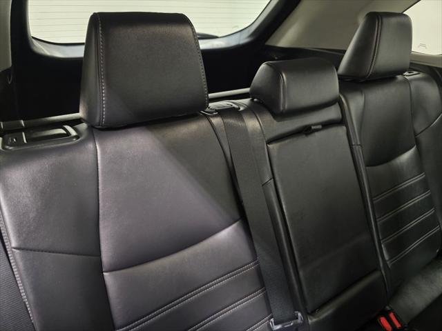 Certified Used 2022 SILVER SKY METALLIC Toyota  image 22