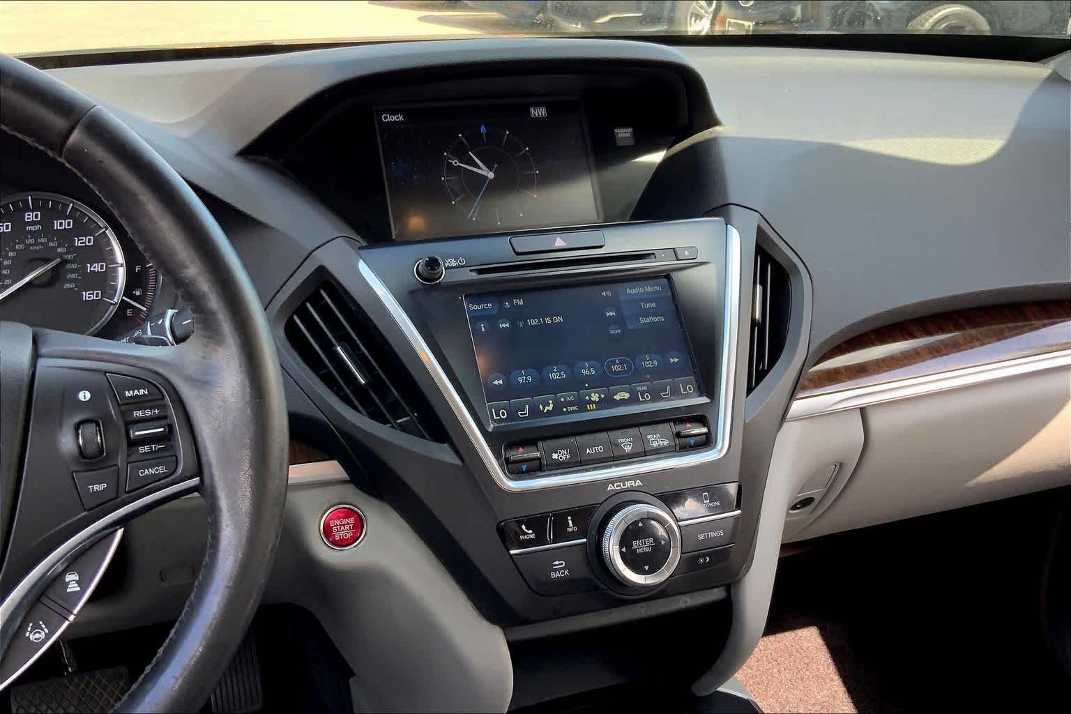 Used 2018 Lunar Silver Metallic Acura  image 6