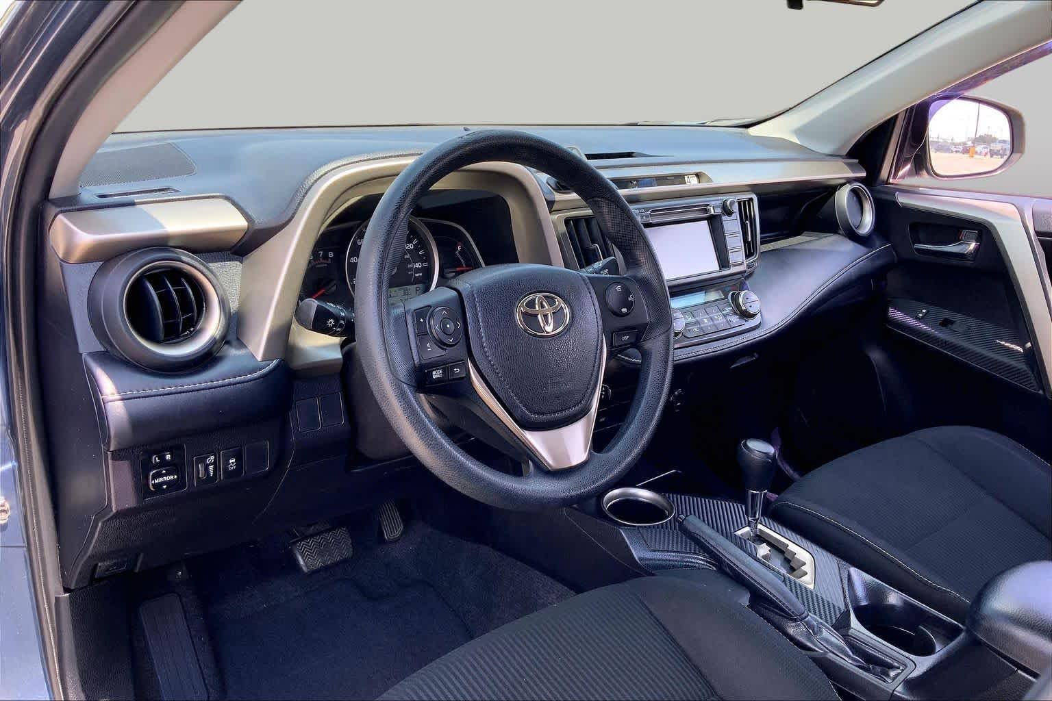 Used 2014 Shoreline Blue Metallic Toyota XLE image 17
