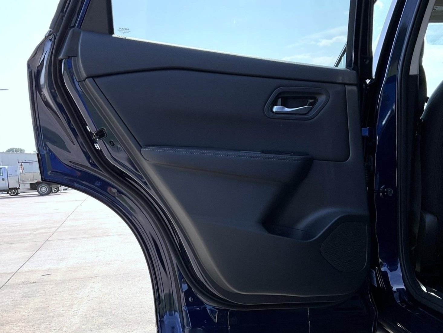 New 2026 Deep Ocean Blue Pearl Nissan SV image 21