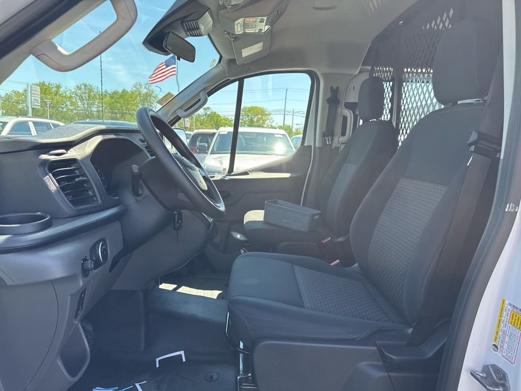 Used 2025 White Ford Base image 6