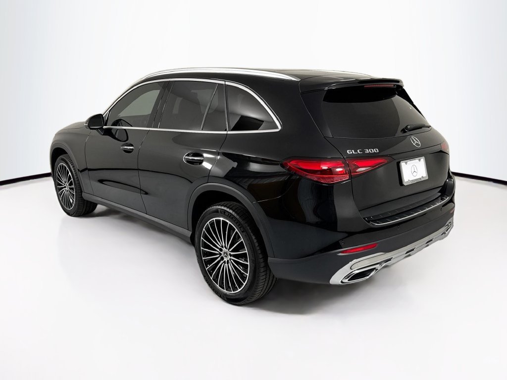 New 2027 Obsidian Black Metallic Mercedes-Benz GLC 300 image 7