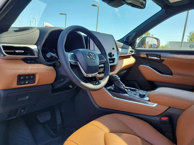 2023 Toyota Highlander Platinum - Photo 7