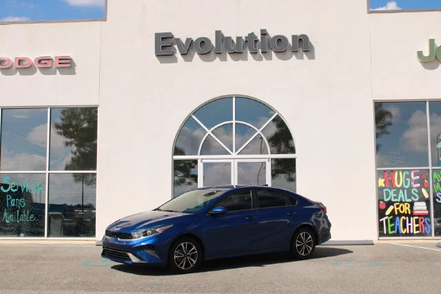 Used 2023 Blue Kia LXS image 1