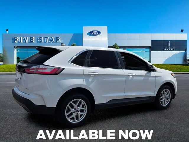 Used 2022 White Ford SEL image 8