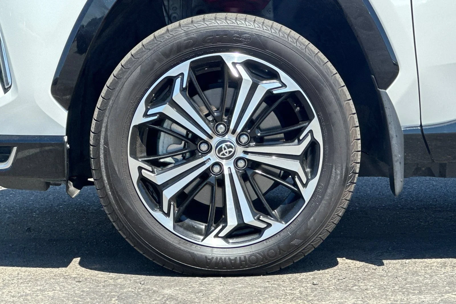 Used 2025  Toyota XSE image 26