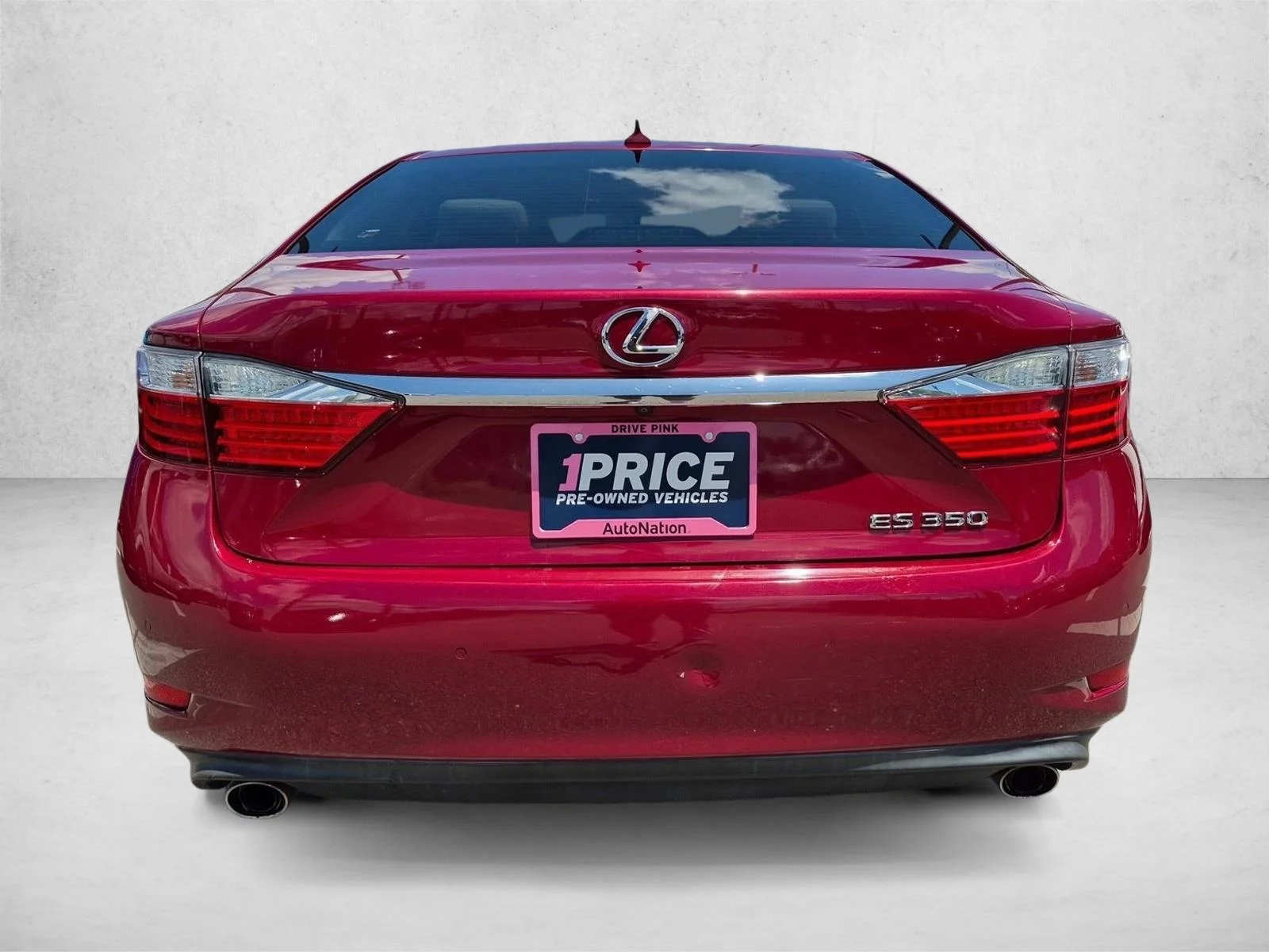 Used 2014 Matador Red Mica Lexus  image 7