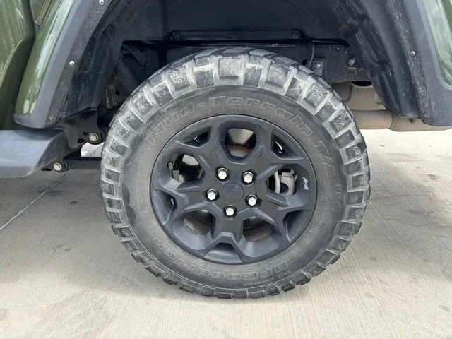 Used 2023 Green Jeep Texas Trail image 8