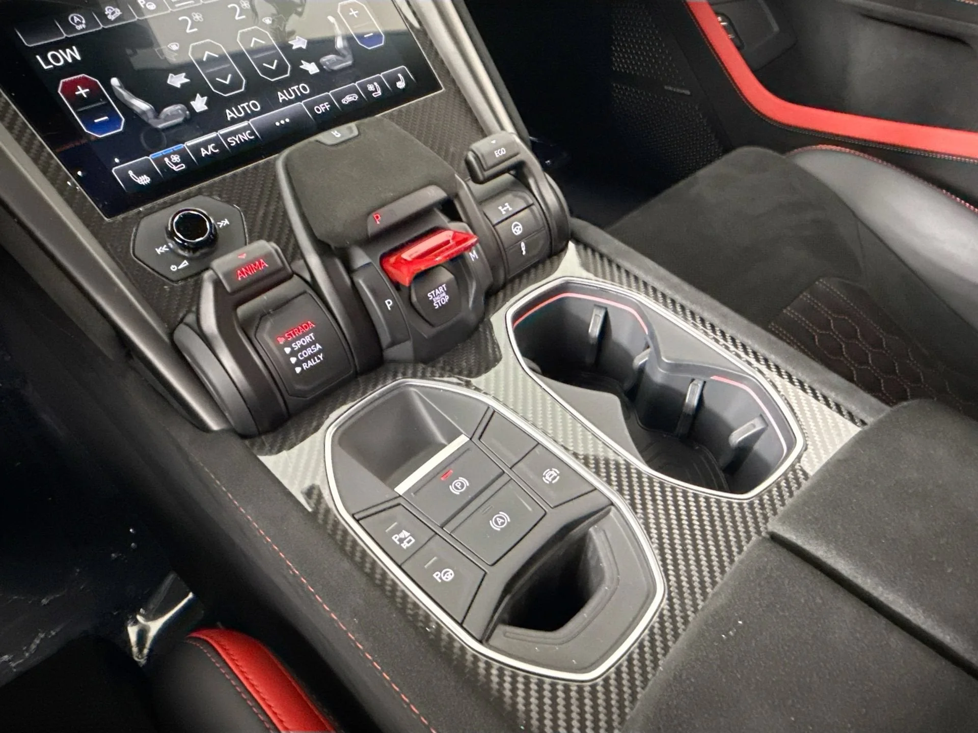 Used 2024 Nero Noctis Metallic Lamborghini Performante image 15