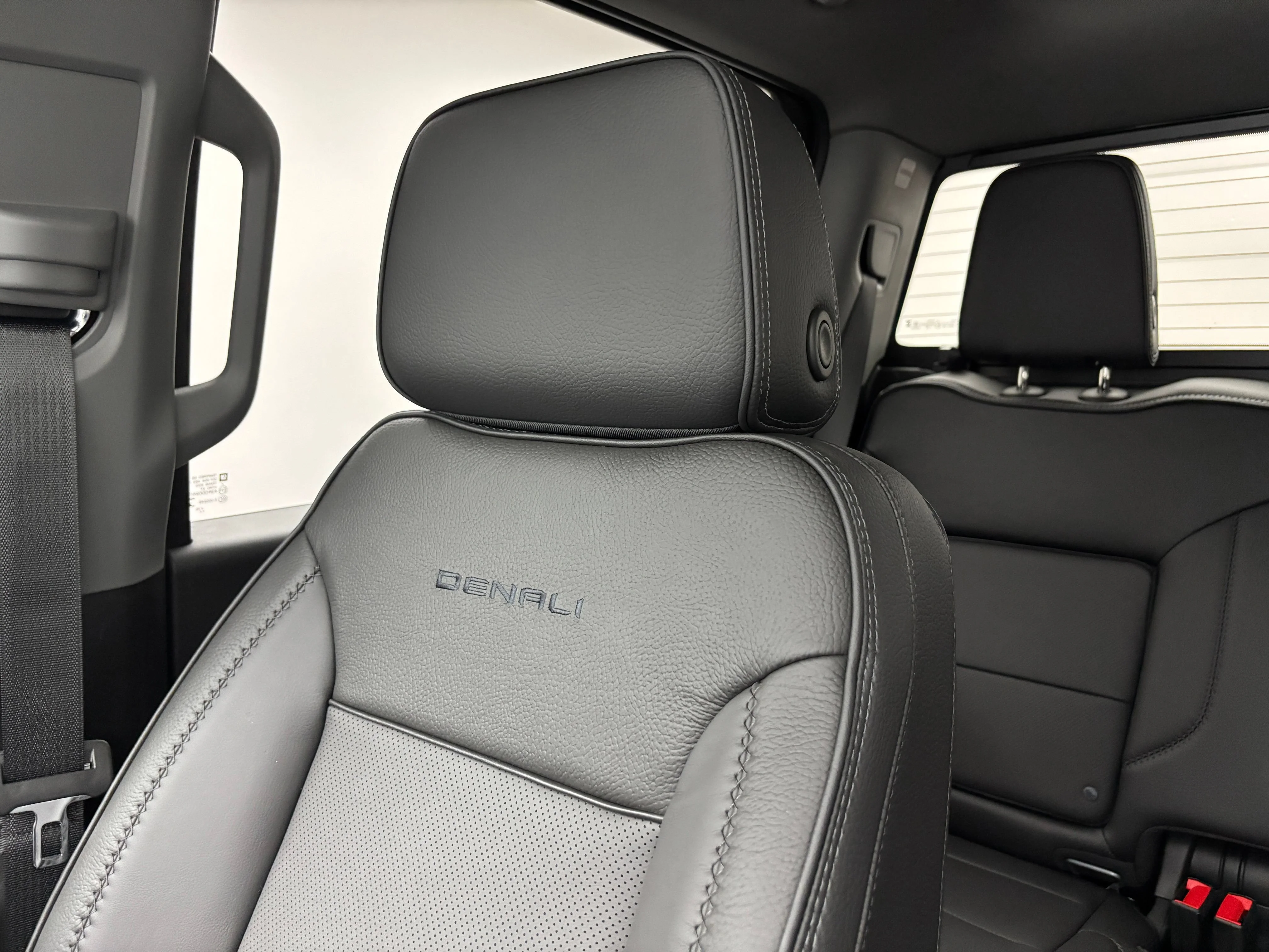 2026 GMC Sierra 3500HD Denali - Photo 49